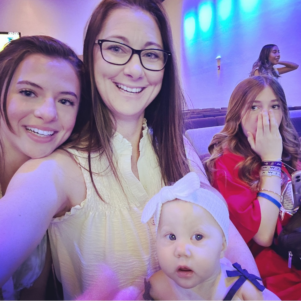 Meet your Posher, Linda